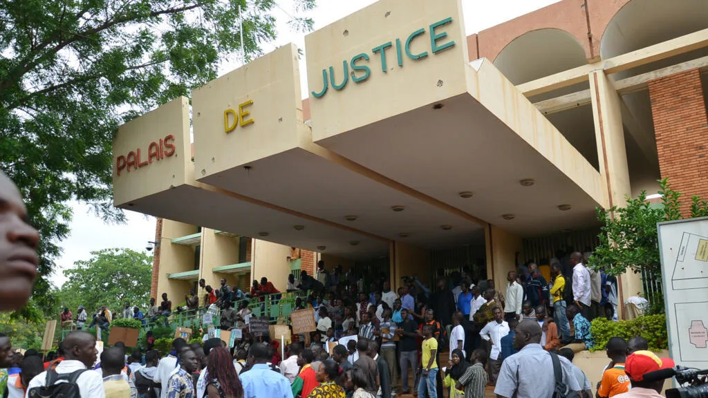 Hauts responsables du Burkina Faso lors d'une réunion officielle