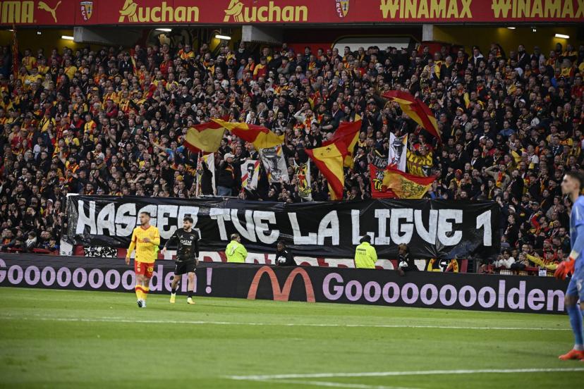 banderole déployée dans le stade Bollaert-Delelis