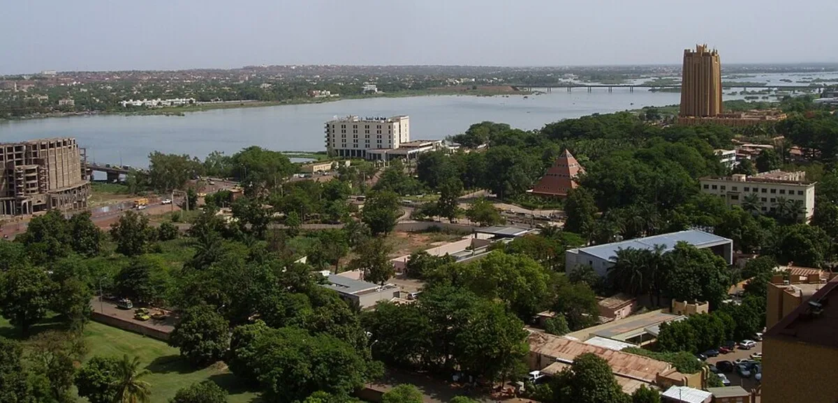 Bamako sous blocus : le JNIM sous le feu des critiques pour les entraves à la liberté de circulation des civils