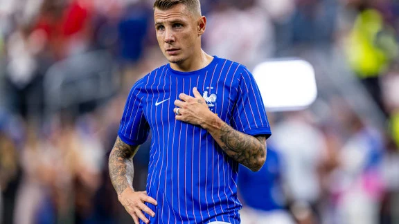 Lucas Digne sur le point de signer au PSG