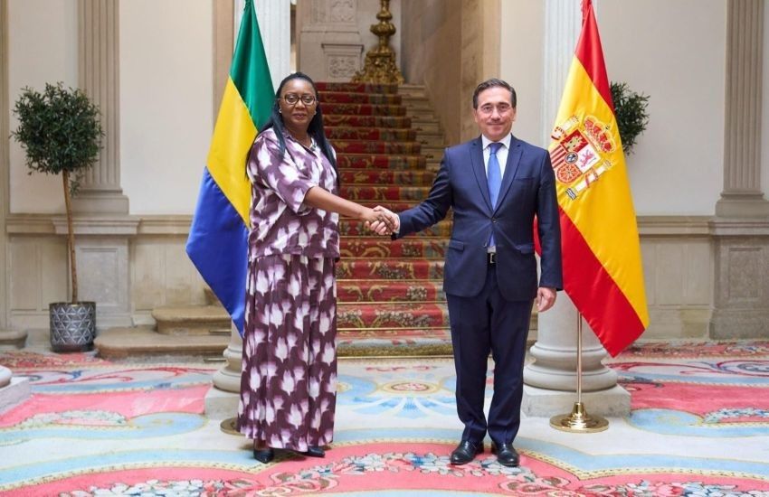 Rencontre officielle entre Marie-Edith Tassyla Ye Doumbeny et José Manuel Albares à Madrid