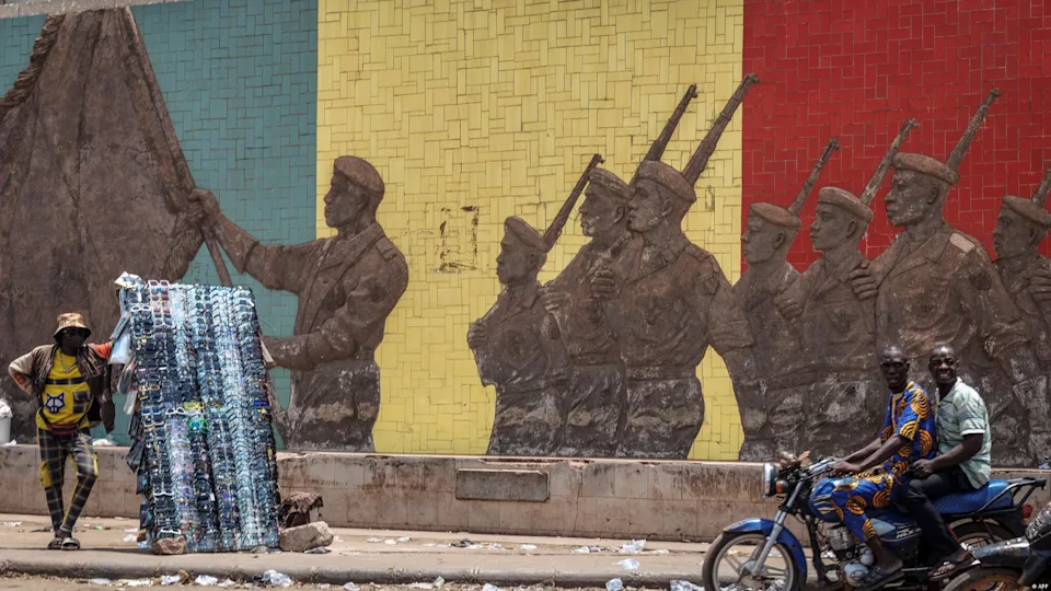 Débat public sur l'éventuelle intervention militaire américaine au Mali