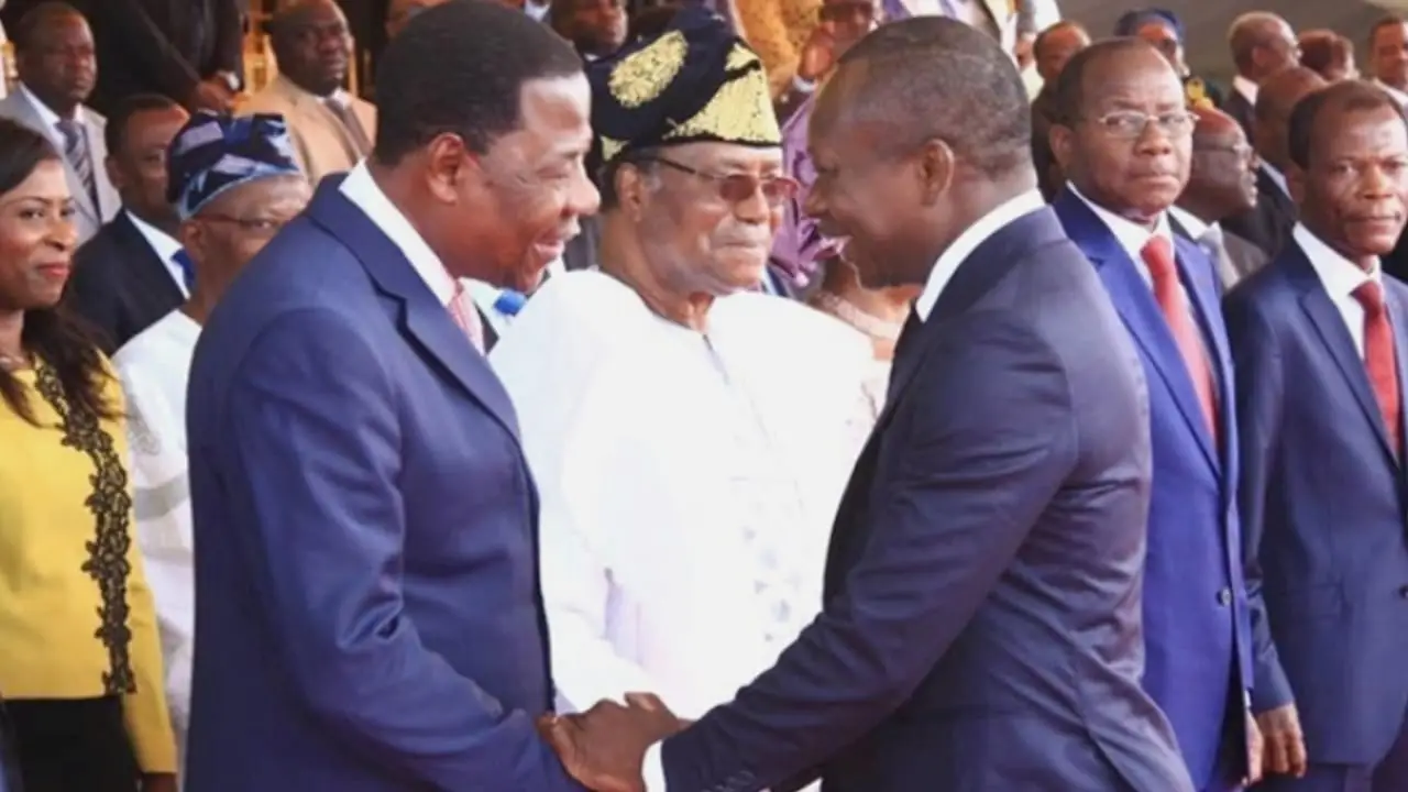 Les présidents Nicéphore Soglo (en blanc, arrière-plan), Boni Yayi (à gauche) et Patrice Talon (à droite)